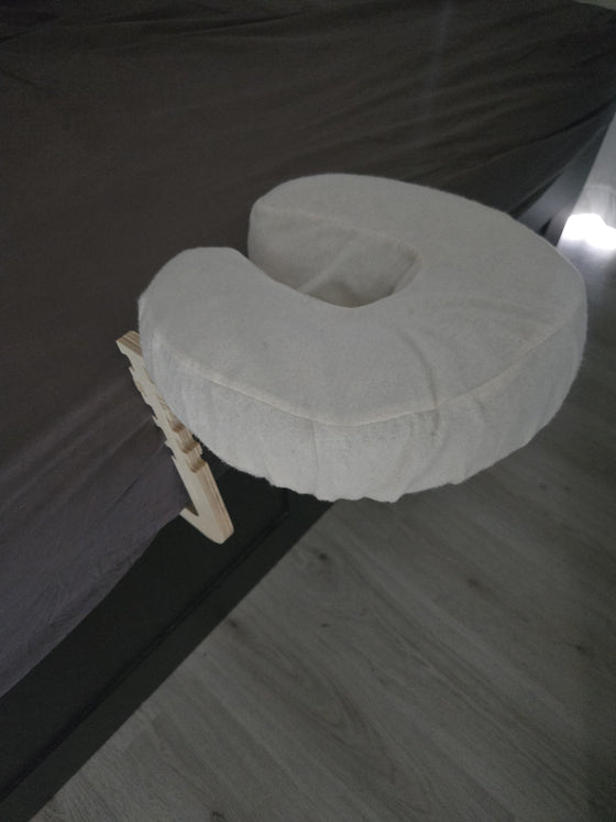 Wij geven elkaar af en toe een massage in bed en dit is gewoon een hele goede oplossing zodat je niet met een gedraai...